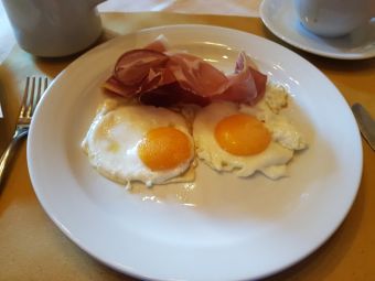 Breakfast eggs