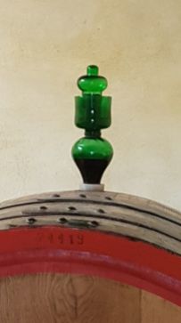 Wine barrels levels measurement